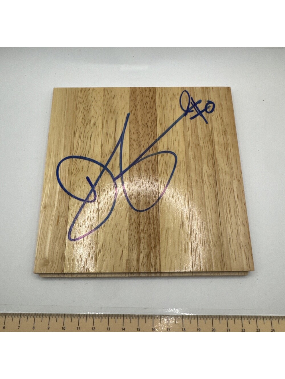 Drew Gooden Signed 6x6 Floor Board Magic Cavaliers Jayhawks Wizards No Cert NBA